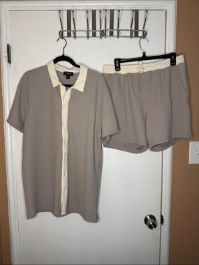BoohooMan Taupe Polo with Cream Trim set